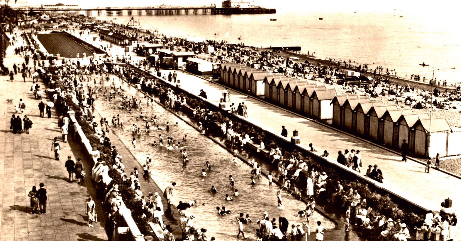 Brighton seafront 1930s